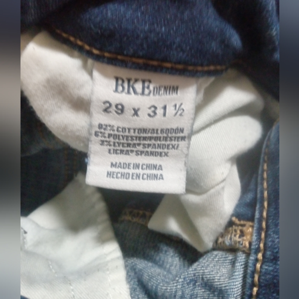 BKE Distressed Blue Jeans 29×32 1/2 - Picture 4 of 5